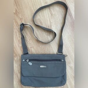 Baggallini original everyday bag nylon crossbody gray green packable travel